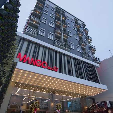 Mango Suites Cauayan Exterior foto