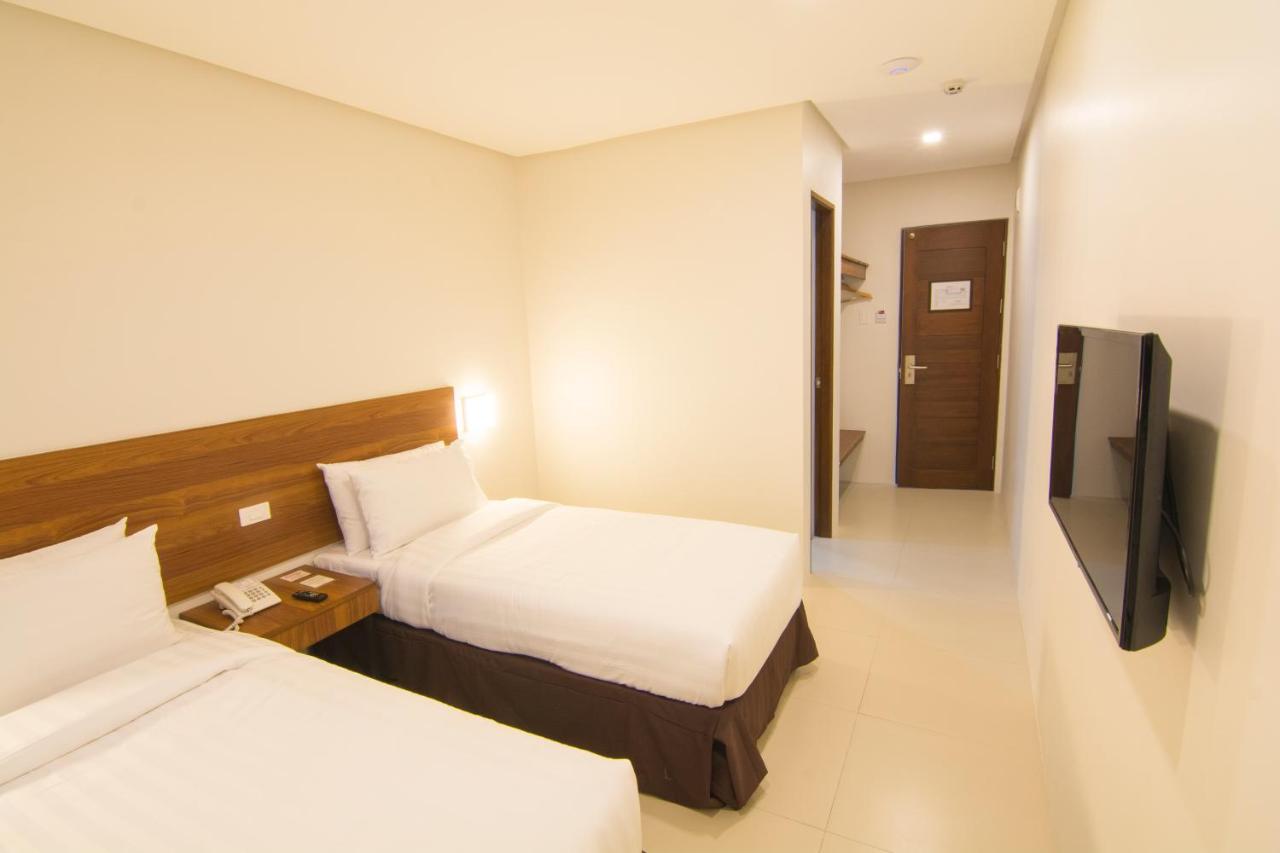 Mango Suites Cauayan Exterior foto