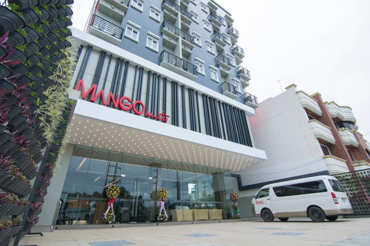 Mango Suites Cauayan Exterior foto